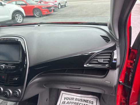 Used 2016 Chevrolet Spark LT image 29