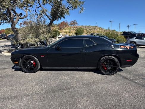 Used 2012 Dodge Challenger SRT8 w/ Premium Sound Group image 8
