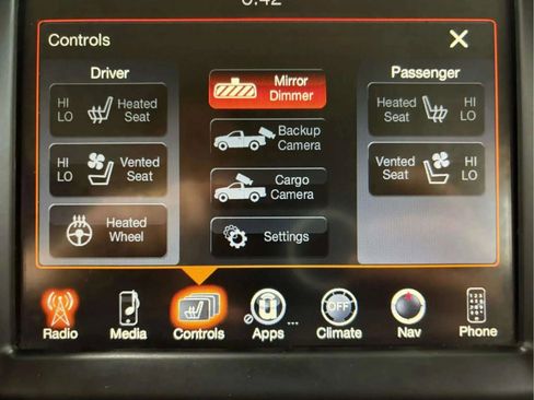 Used 2016 RAM 3500 Laramie w/ Cold Weather Group image 19