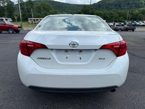 Used 2017 Toyota Corolla XLE w/ Carpet Mat Package (TMS) FWD image 4