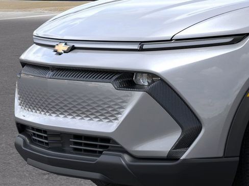 New 2026 Chevrolet Equinox EV LT image 13