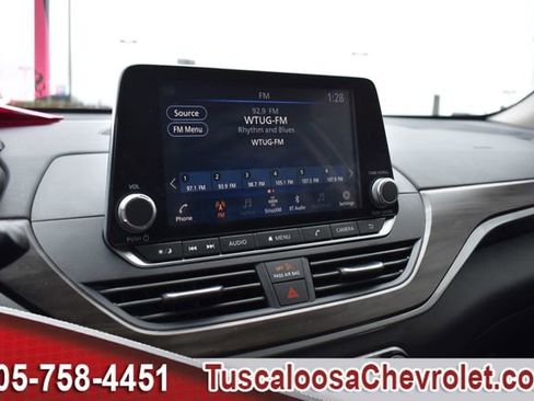 Used 2024 Nissan Altima 2.5 SV image 32