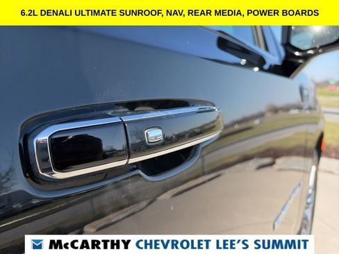 Used 2023 GMC Yukon XL Denali Ultimate AWD/4WD image 27