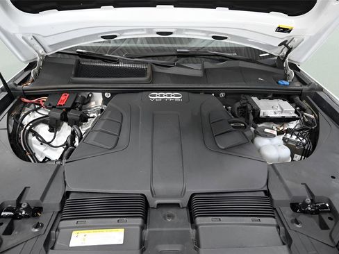 Used 2018 Audi Q7 3.0T Premium Plus w/ Premium Plus Package image 36