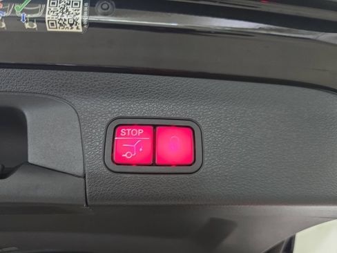 Used 2023 Mercedes-Benz GLS 450 4MATIC image 31