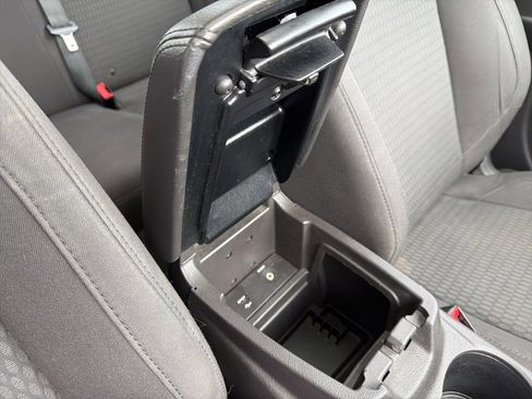 Used 2012 Ford Focus SEL image 33