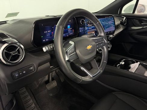 Used 2024 Chevrolet Blazer EV LT AWD/4WD image 12
