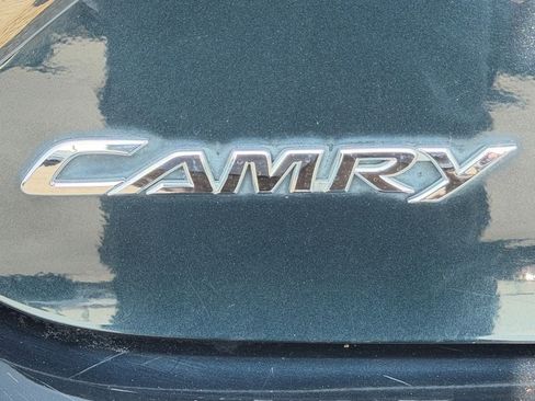 Used 2016 Toyota Camry SE FWD image 35