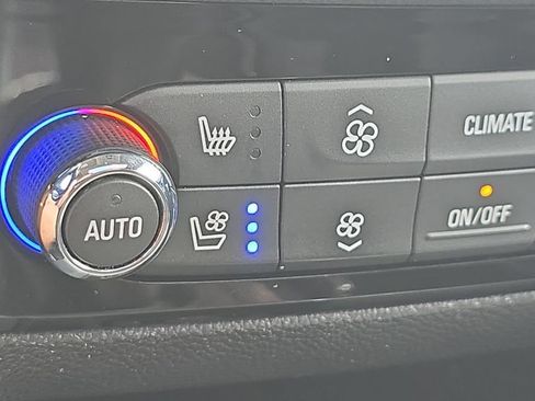 Used 2019 Buick Enclave Premium w/ Experience Buick Package AWD/4WD image 28