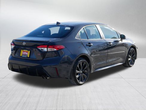Used 2023 Toyota Corolla SE w/ SE Premium Package image 7
