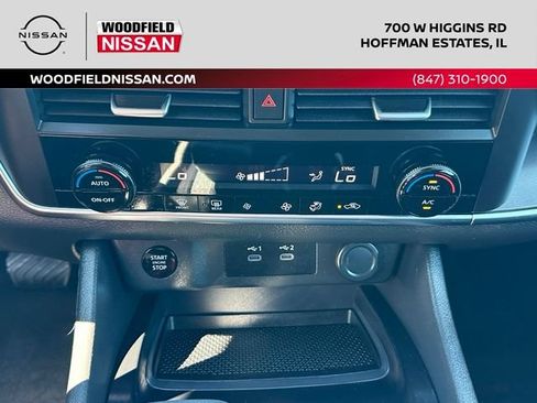 Certified 2024 Nissan Rogue SV AWD/4WD image 35