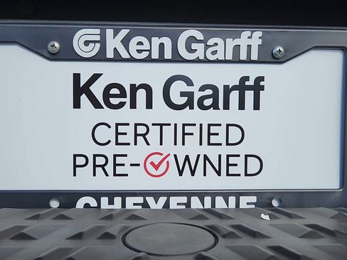 Used 2022 Nissan Titan SV w/ SV Convenience Package image 22