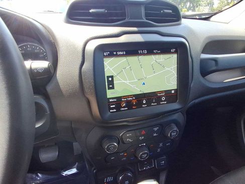 Used 2021 Jeep Renegade Latitude w/ Luxury Group I AWD/4WD image 16