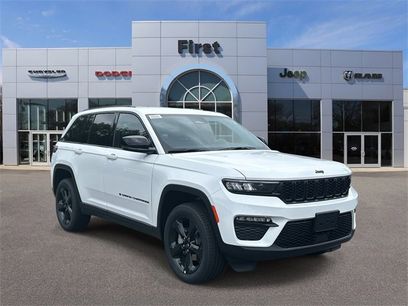 New 2025 Jeep Grand Cherokee Limited w/ Black Appearance Package
