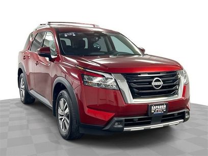 Used 2023 Nissan Pathfinder SL