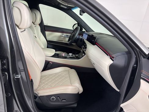 New 2026 Genesis GV70 3.5T Sport Prestige image 12