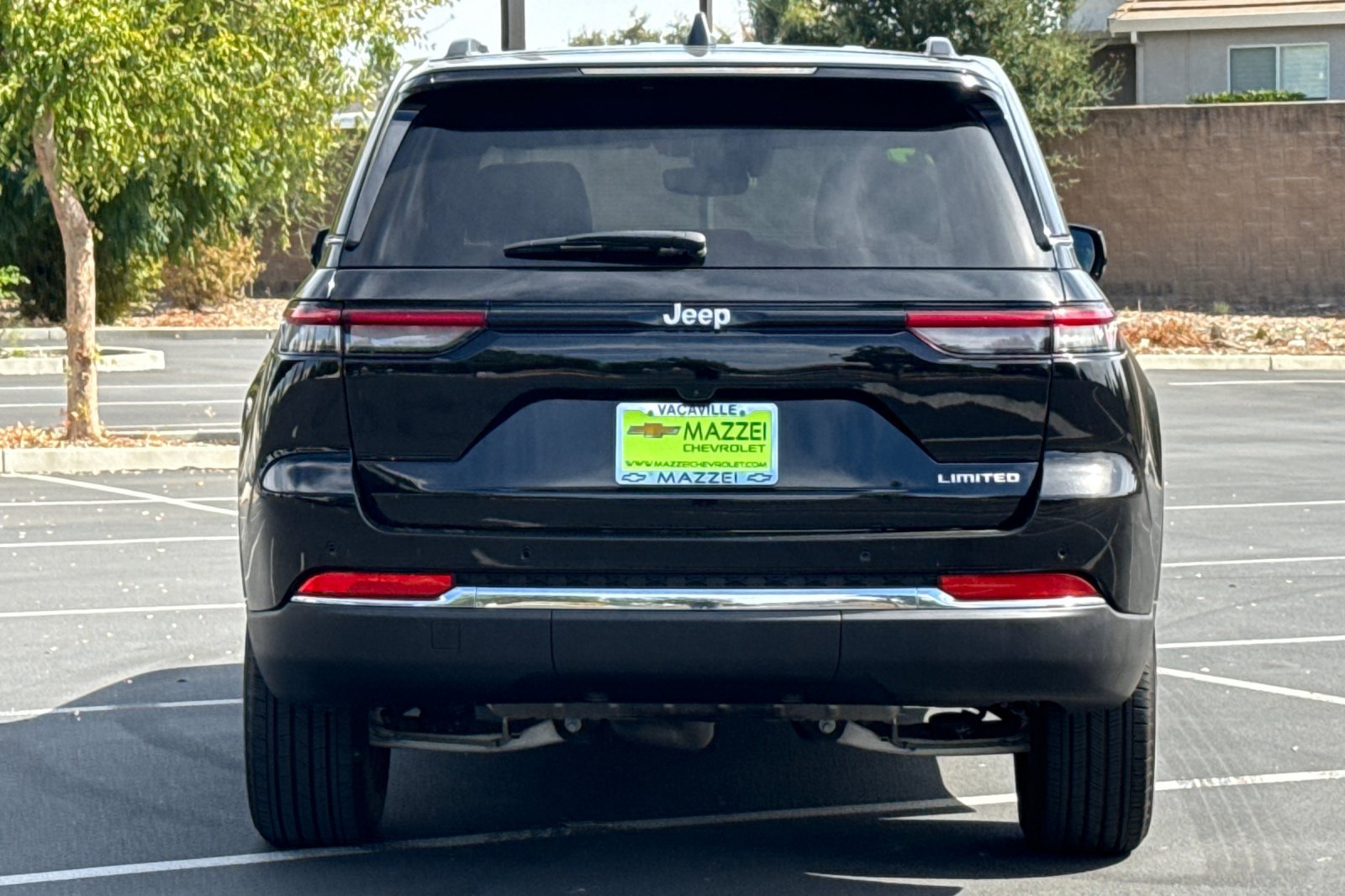 Used 2024 Jeep Grand Cherokee Limited RWD image 12