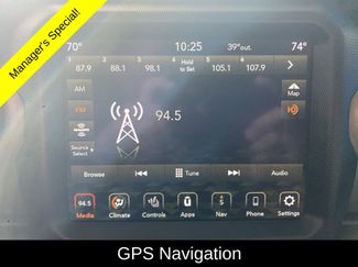 Used 2021 Jeep Gladiator Willys video 2