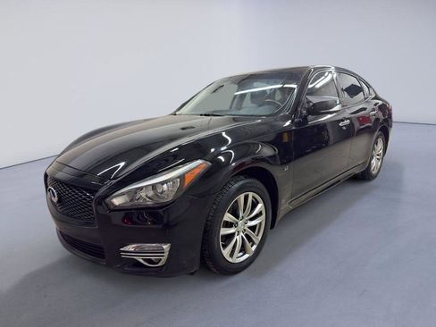 Used 2015 INFINITI Q70 3.7 image 3