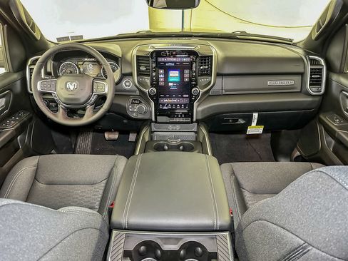 New 2026 RAM 1500 4x4 Crew Cab image 23