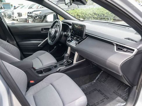 Used 2025 Toyota Corolla Cross AWD Hybrid image 15