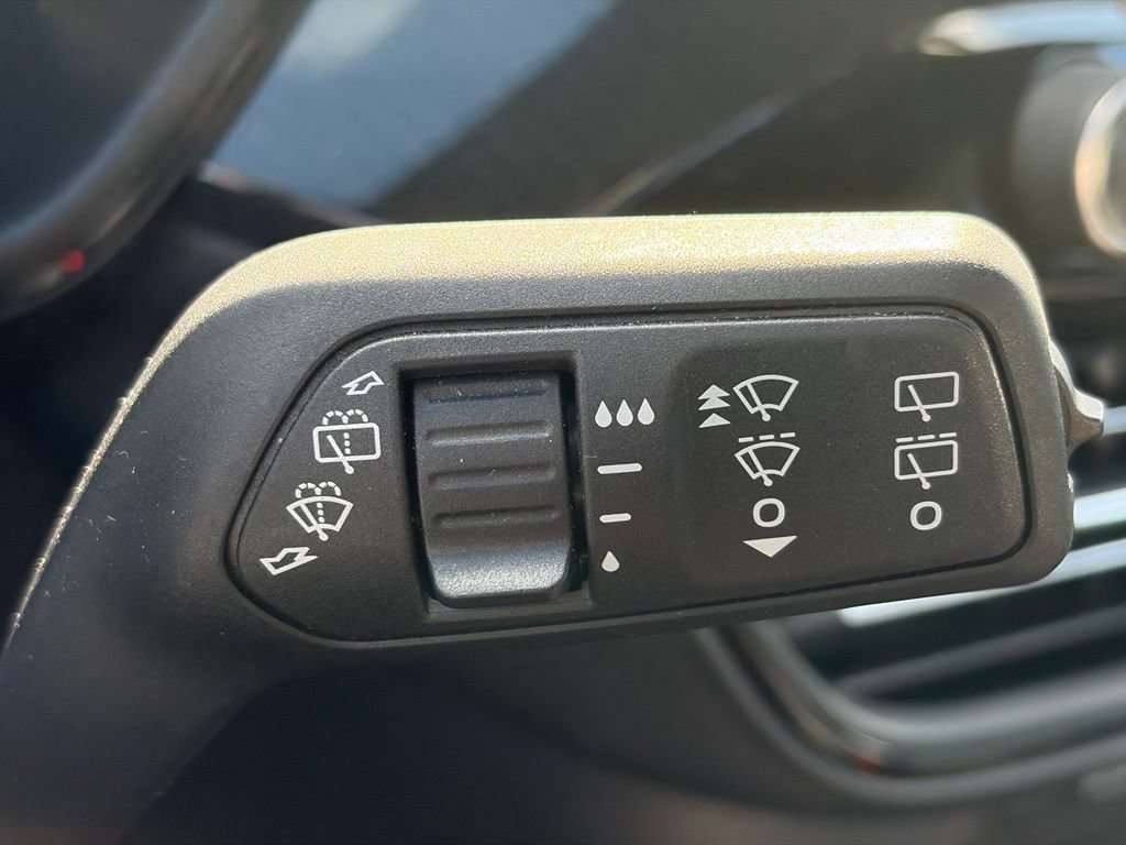 Used 2025 Ford Escape ST-Line AWD/4WD image 26