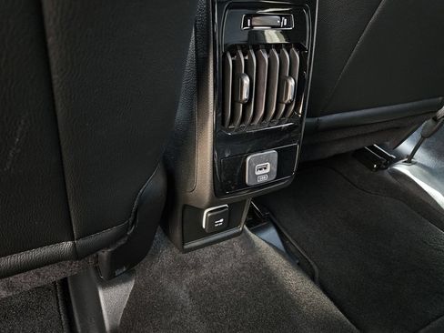 New 2026 Jeep Compass Latitude AWD/4WD image 10