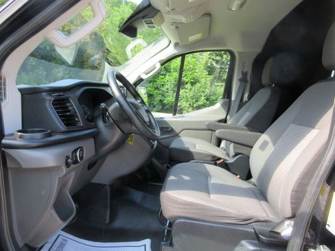 Used 2020 Ford Transit 150 Low Roof RWD image 29