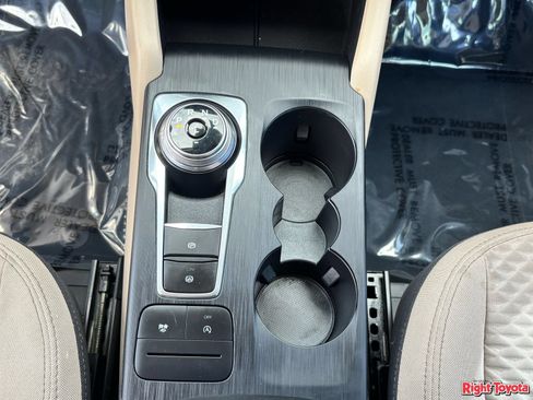 Used 2020 Ford Escape SE FWD image 31