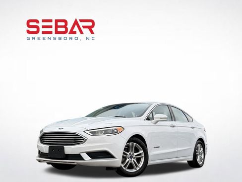 Used 2018 Ford Fusion SE w/ Equipment Group 602A FWD image 1