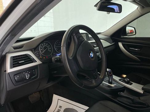 Used 2017 BMW 320i Sedan image 17