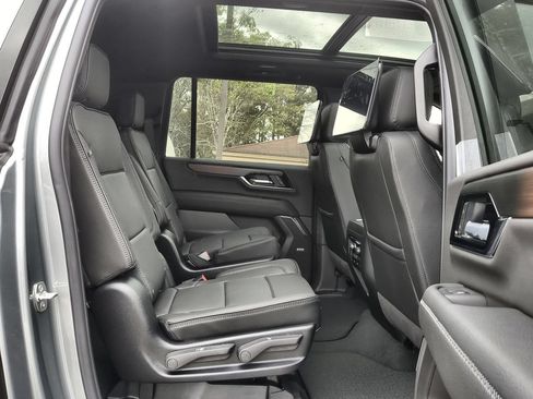 New 2026 GMC Yukon XL Denali w/ Denali Reserve Package AWD/4WD image 28