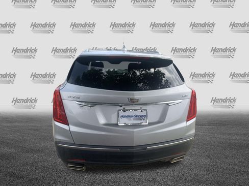Used 2018 Cadillac XT5 Premium Luxury FWD image 9