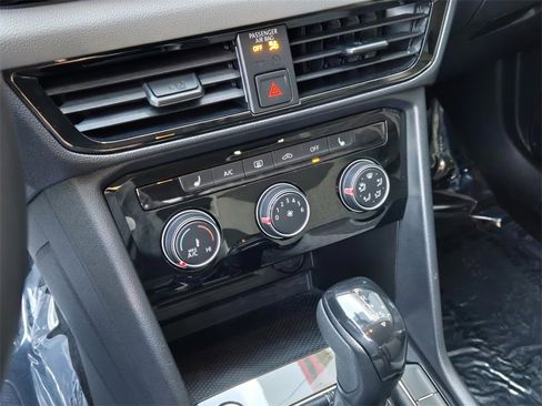 Used 2023 Volkswagen Taos S image 22