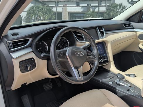 Used 2019 INFINITI QX50 Essential w/ Premium Heat Package FWD image 12