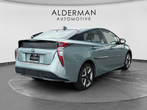 Used 2017 Toyota Prius Three Touring w/ Carpet Mat Package image 5