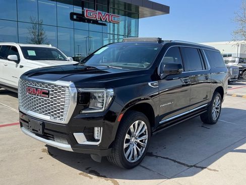 Used 2021 GMC Yukon XL Denali w/ Denali Ultimate Package AWD/4WD image 1