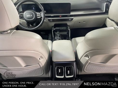 Used 2024 Kia Sorento S w/ Panoramic Sunroof Package image 49