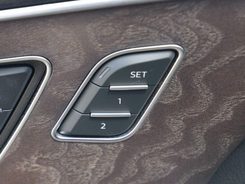 Used 2021 Audi Q8 Premium AWD/4WD image 15