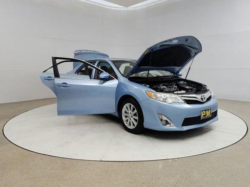 Used 2012 Toyota Camry XLE FWD image 9