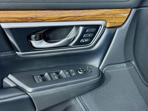 Used 2022 Honda CR-V Touring image 20