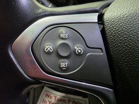 Used 2021 Chevrolet Traverse LT image 5