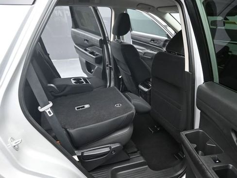 Used 2023 Nissan Pathfinder SV image 30