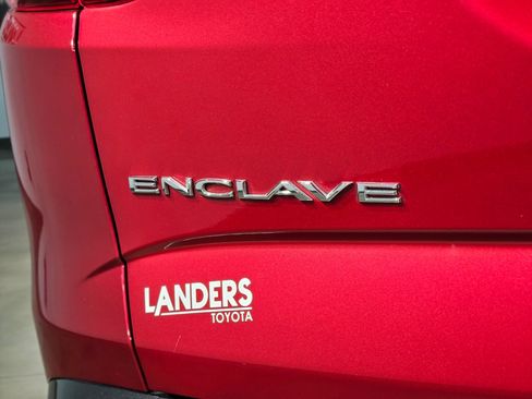 Used 2024 Buick Enclave Premium image 40