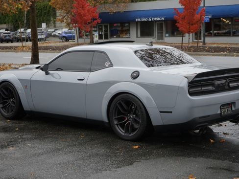 Used 2021 Dodge Challenger R/T Scat Pack image 11