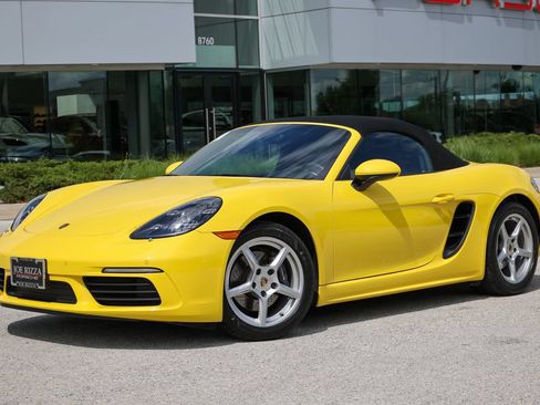 Certified 2024 Porsche 718 Boxster RWD image 8