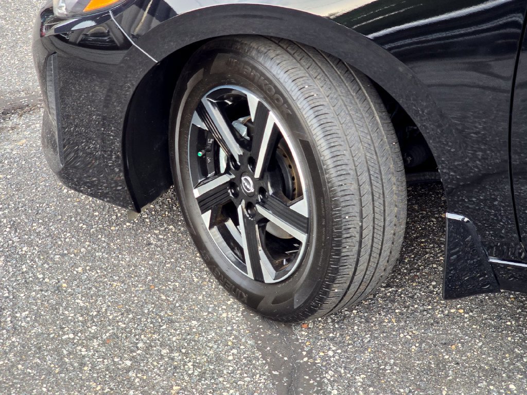 Used 2025 Nissan Sentra SV w/ All-Weather Package FWD image 26