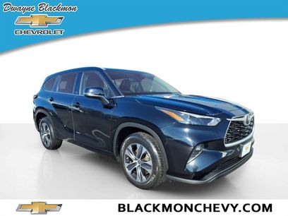 Used 2022 Toyota Highlander XLE