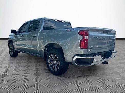 Used 2025 Chevrolet Silverado 1500 LT AWD/4WD image 8