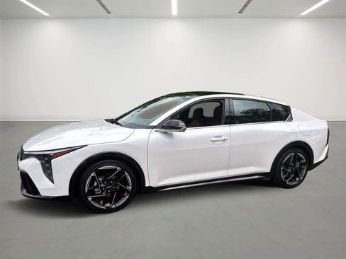 Used 2025 Kia K4 GT-Line w/ GT-Line Premium Package image 1